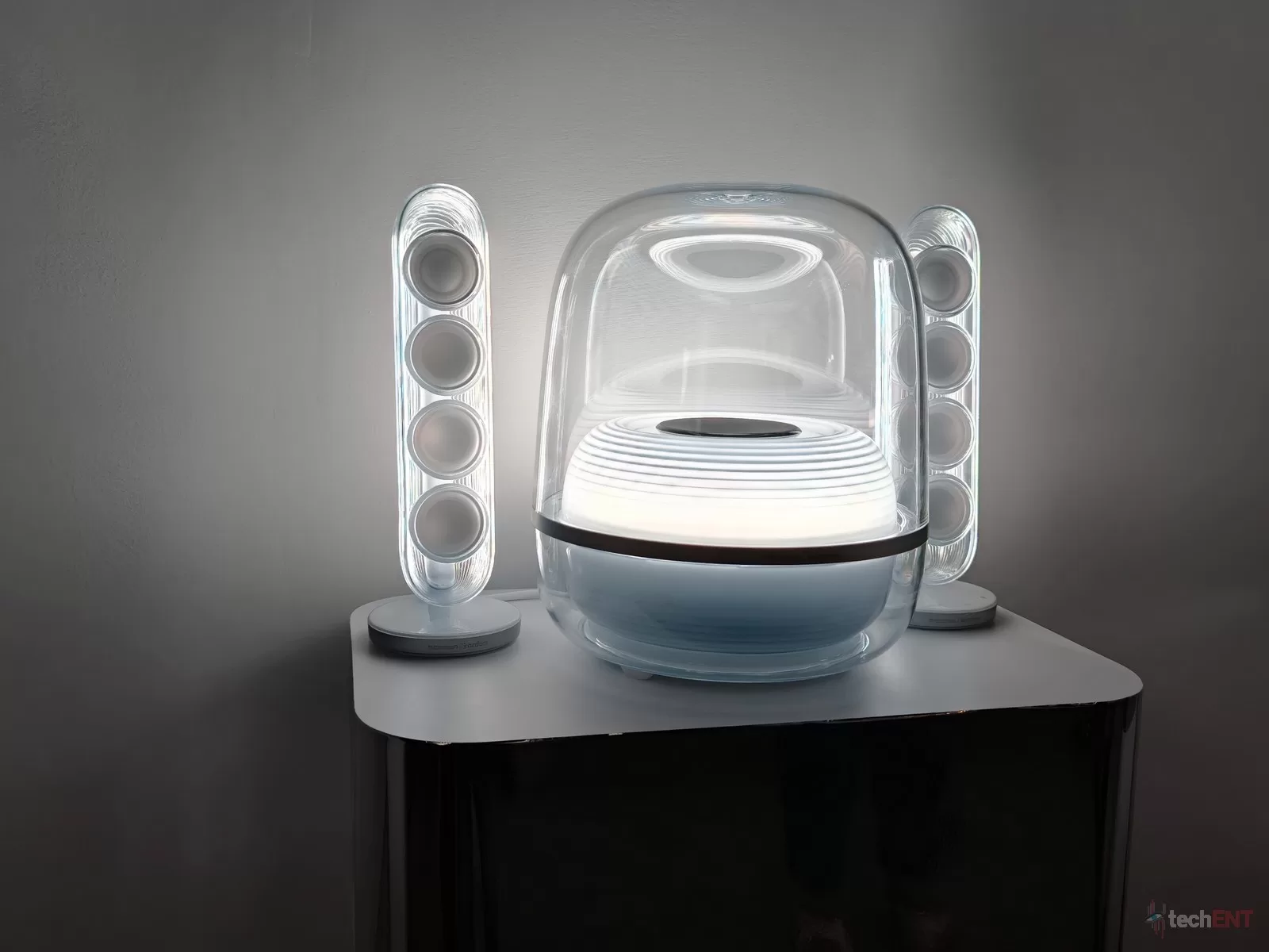 Harman Kardon SoundSticks 5 Gets a 3-Way Audio Upgrade, Priced