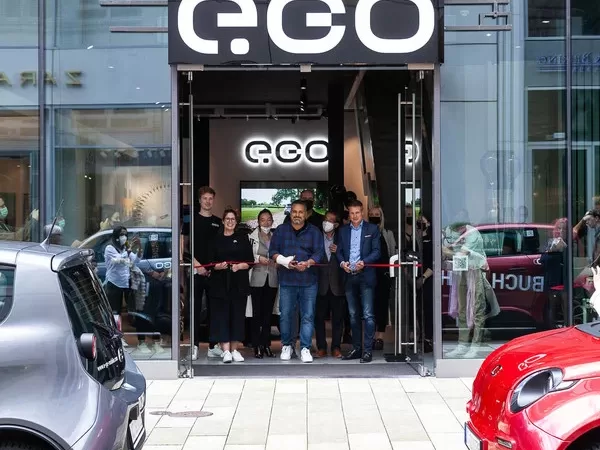 e go mobile opens an iconic brand store in hamburg germanys second largest city