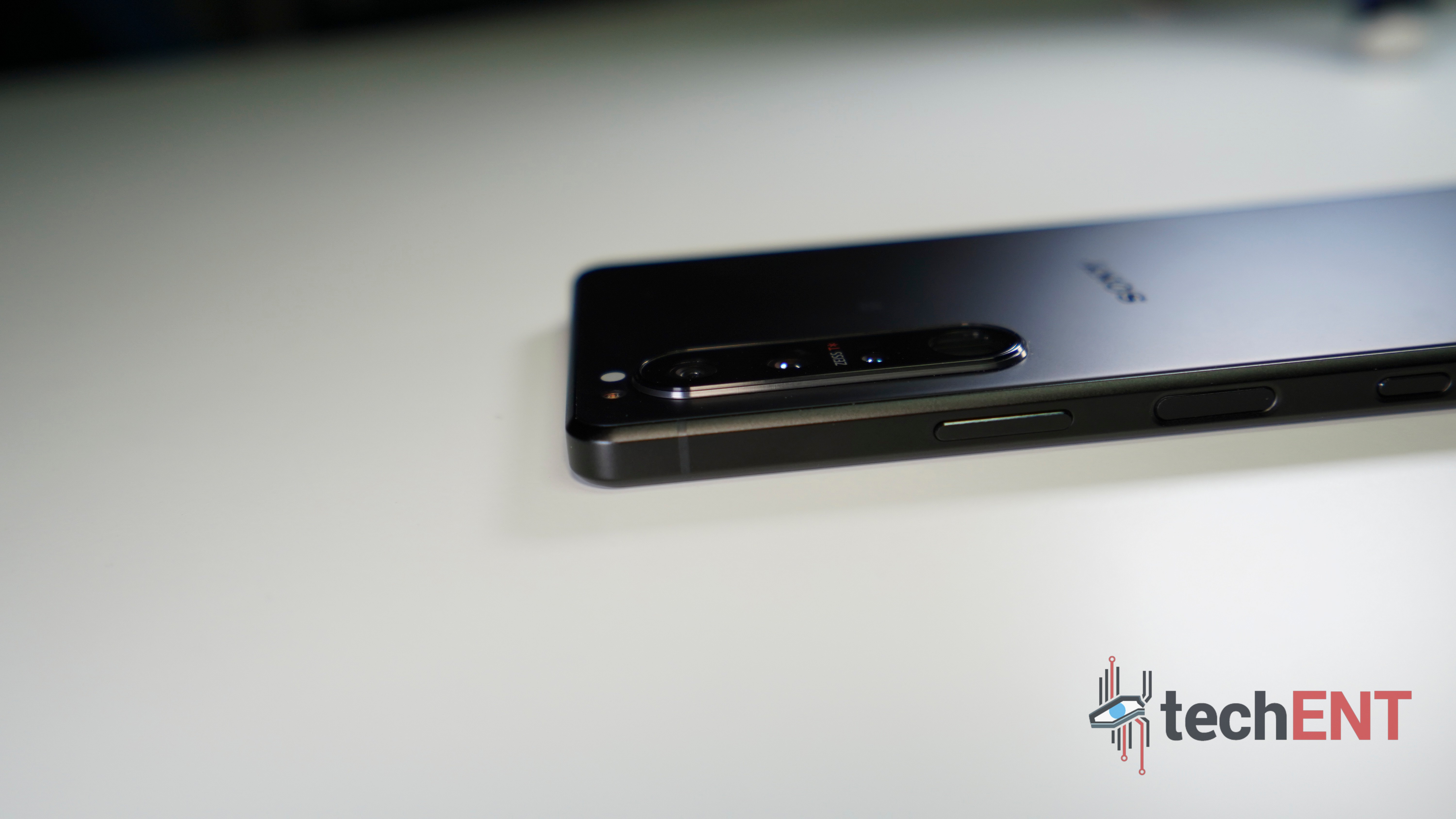 SONY XPERIA 1 III 12