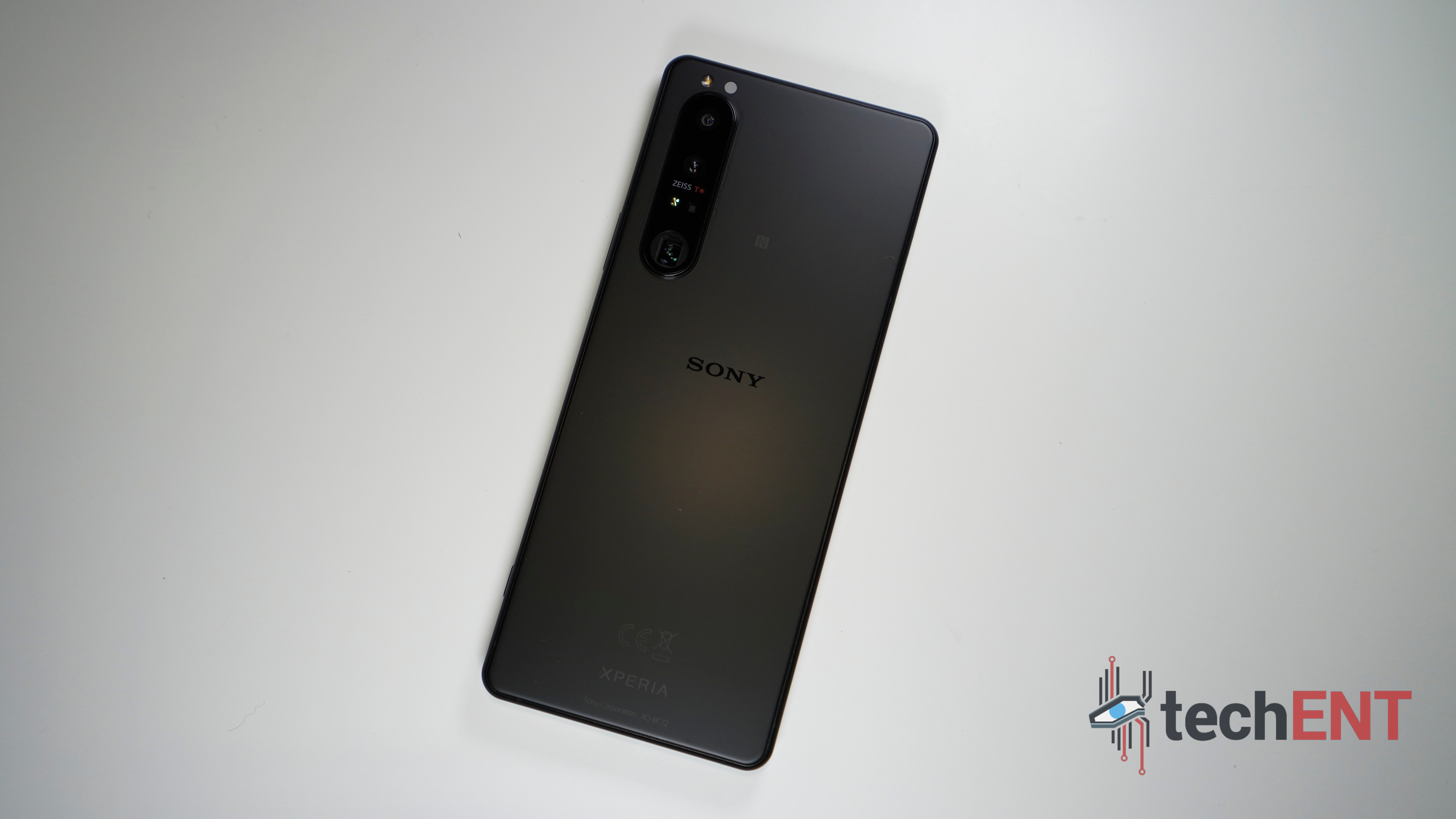 SONY XPERIA 1 III 4