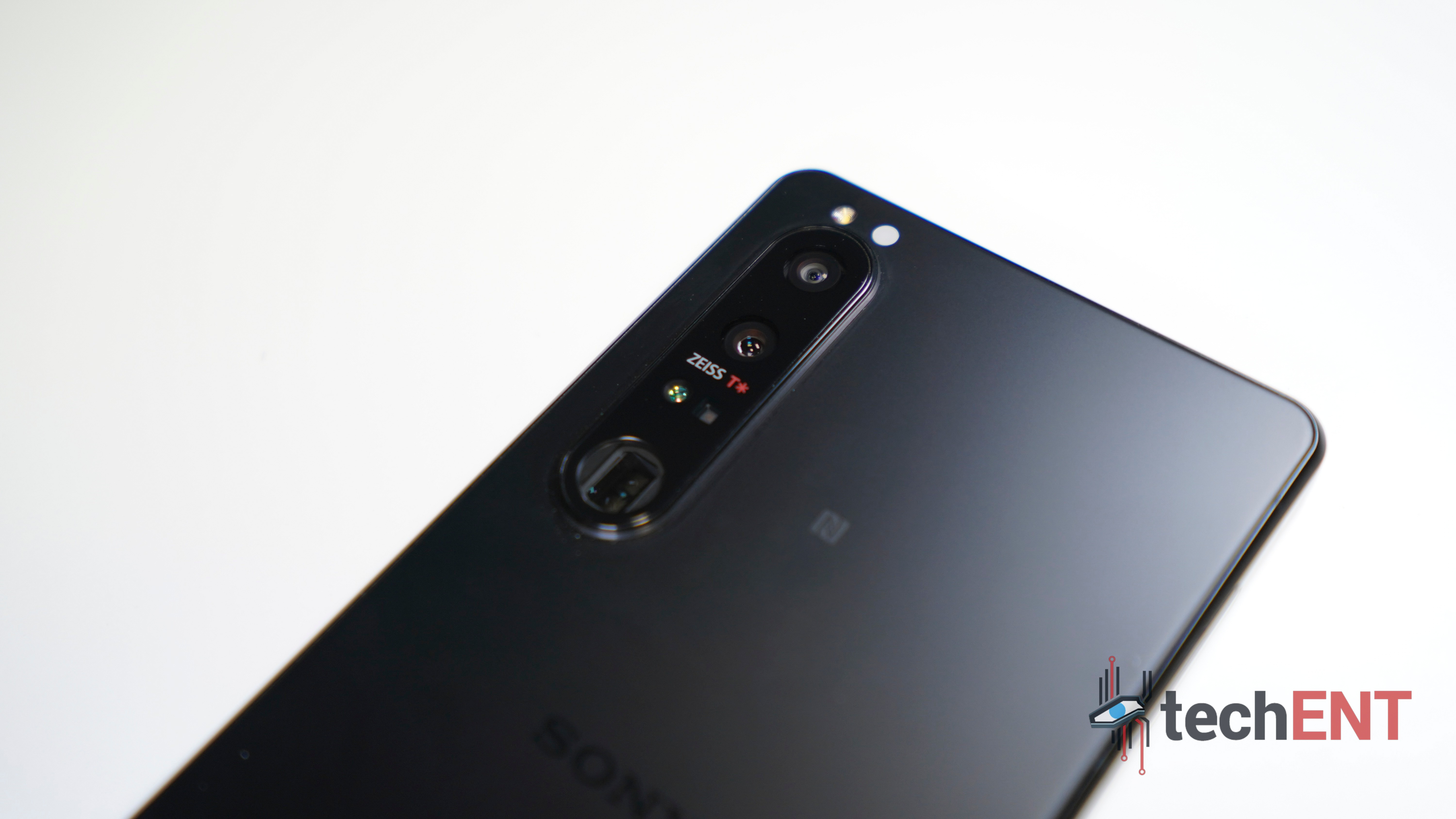 SONY XPERIA 1 III 5
