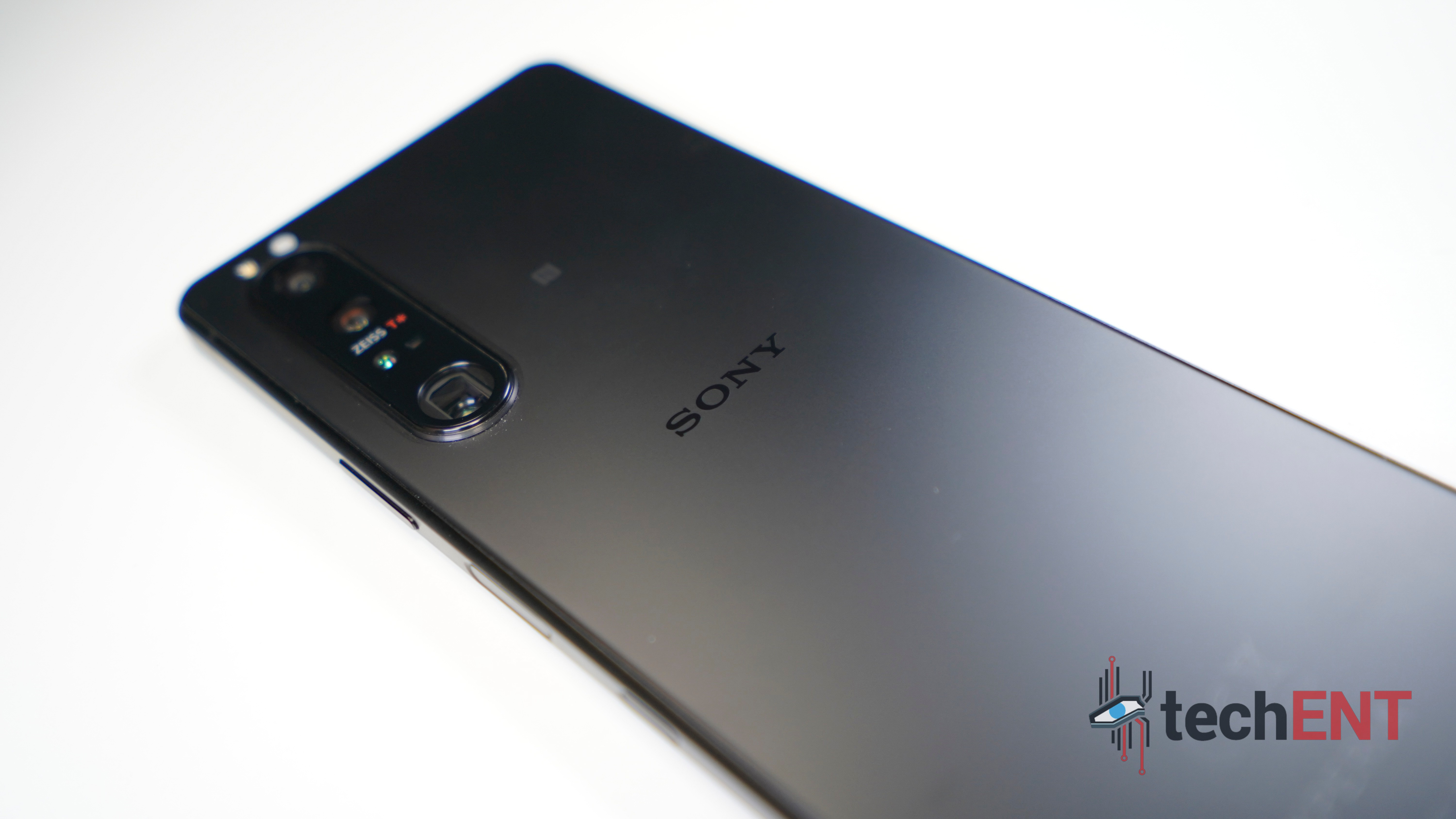SONY XPERIA 1 III 7
