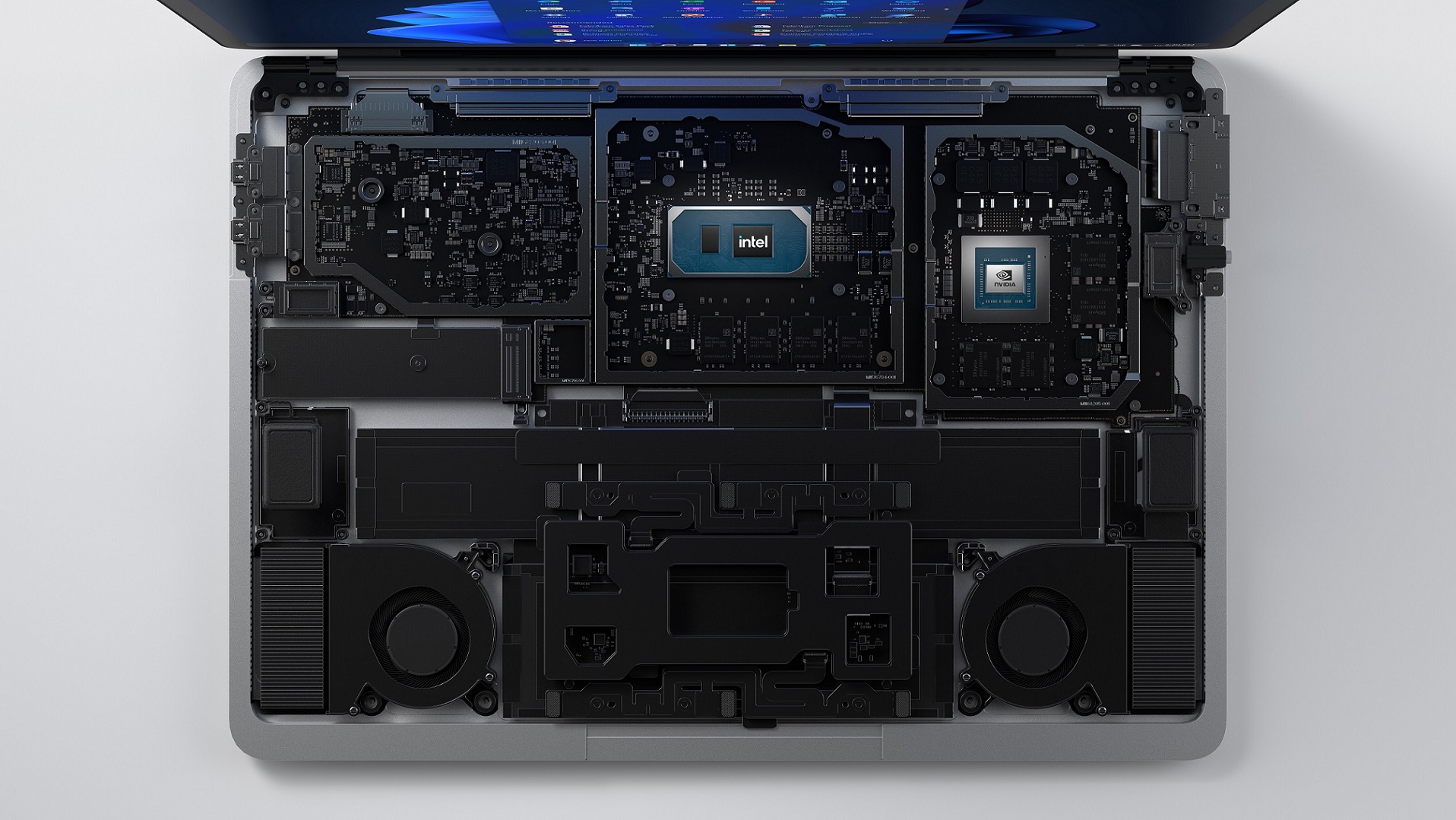 Surface Laptop Studio Photo 4 LR