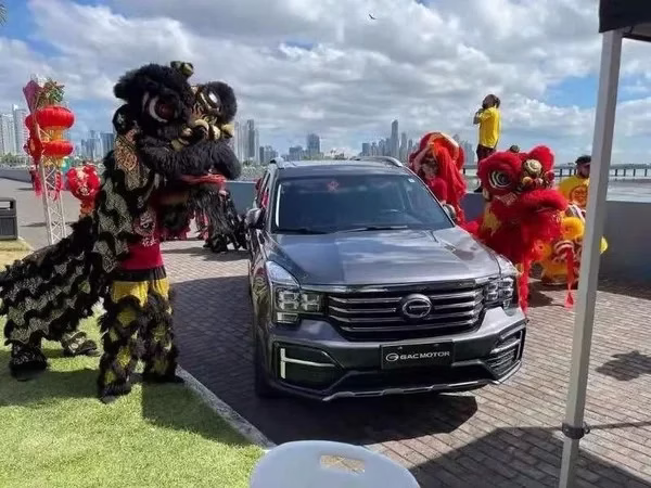 the art of craftsmanship gac motor hosts chinese panamanian artists exhibition