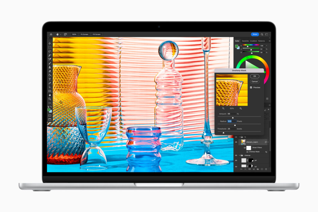 Apple WWDC22 MacBook Air Adobe Photoshop 220606