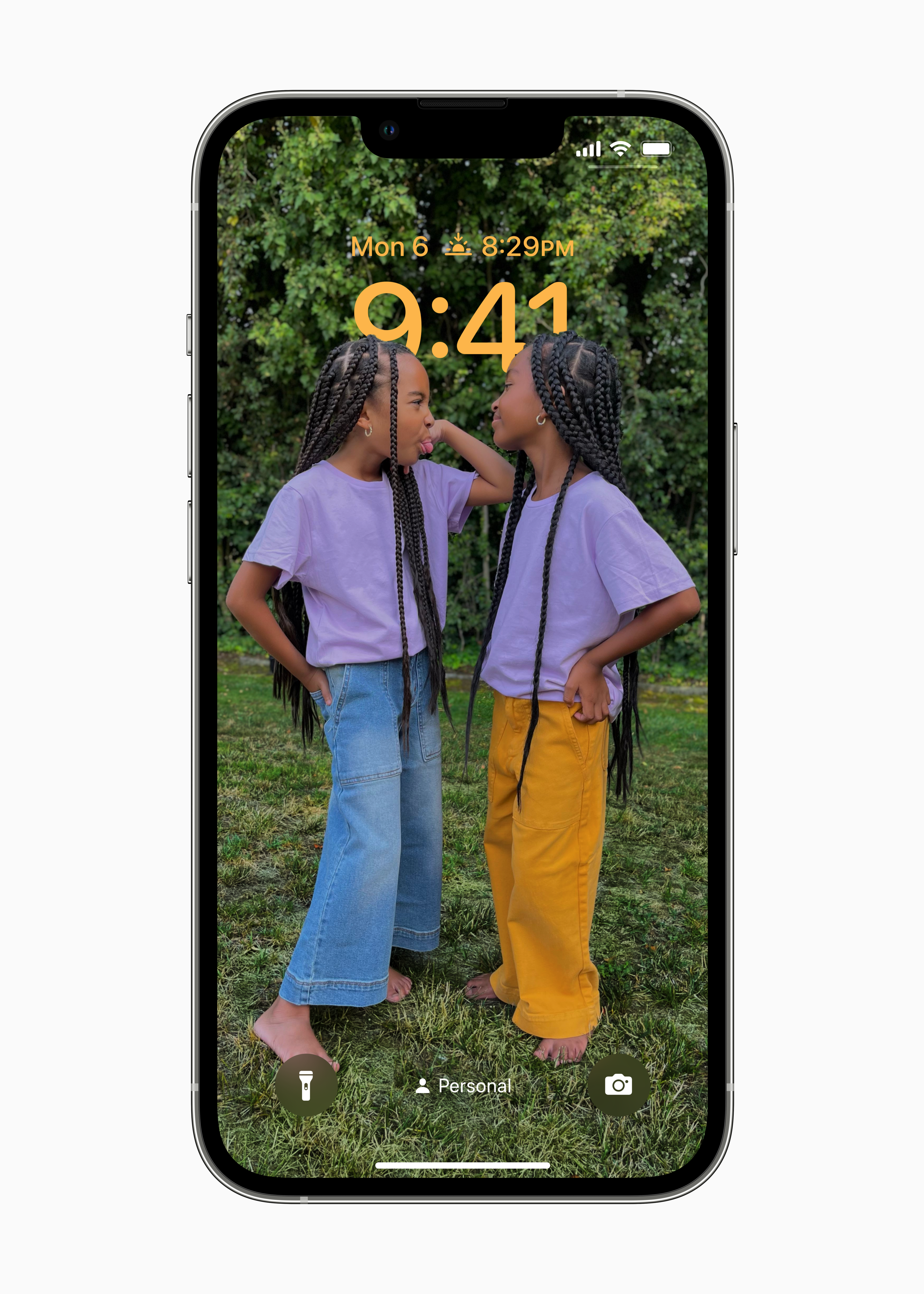 Apple WWDC22 iOS16 Focus Lock Screen Personal 220606