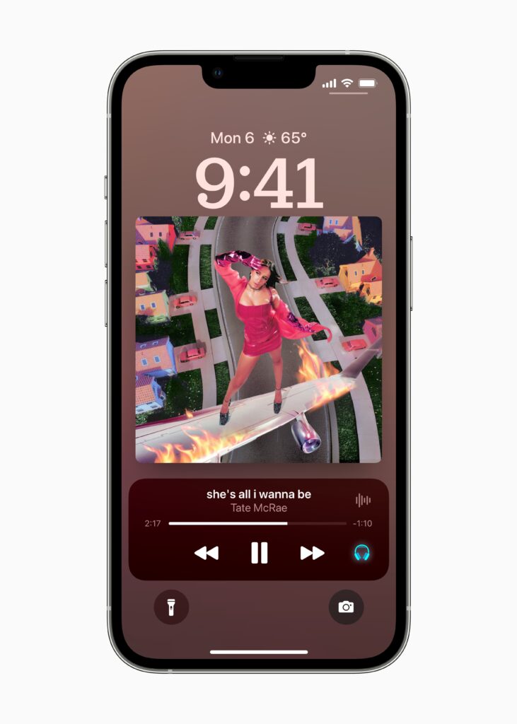 Apple WWDC22 iOS16 Live Activities Apple Music 220606