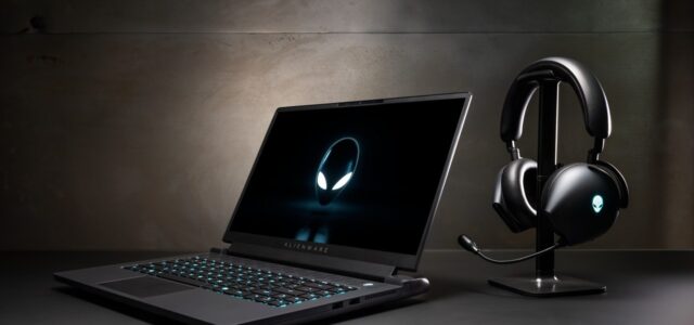 Alienware m17 R5 with AW920H