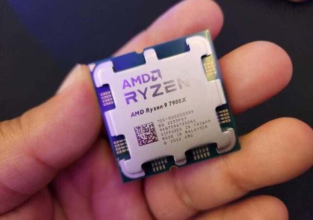 AMD Ryzen 70000 Series 4
