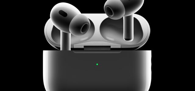 Apple AirPods Pro 2nd gen hero 220907