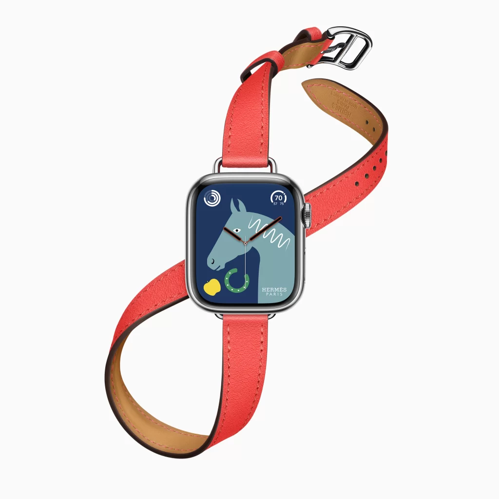 Apple Watch S8 Hermes double tour Lucky Horse face 220907