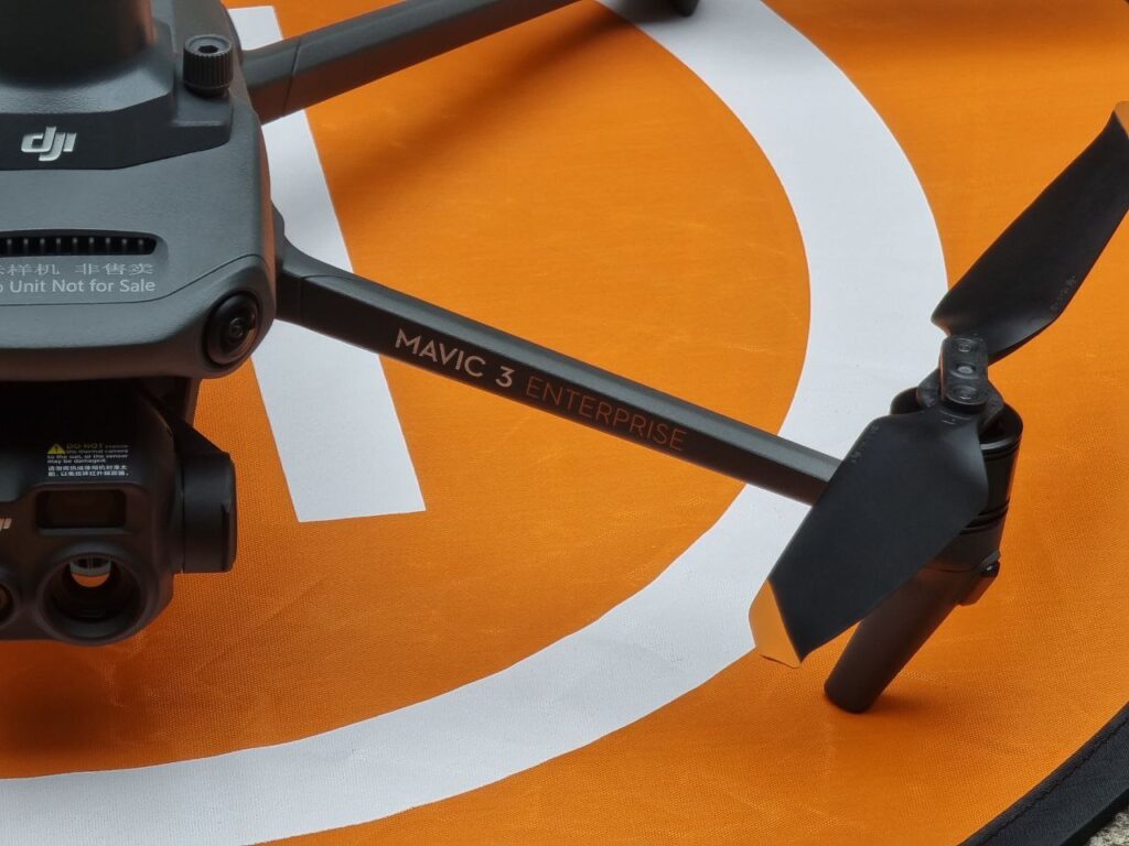 DJI MAV3T La 11