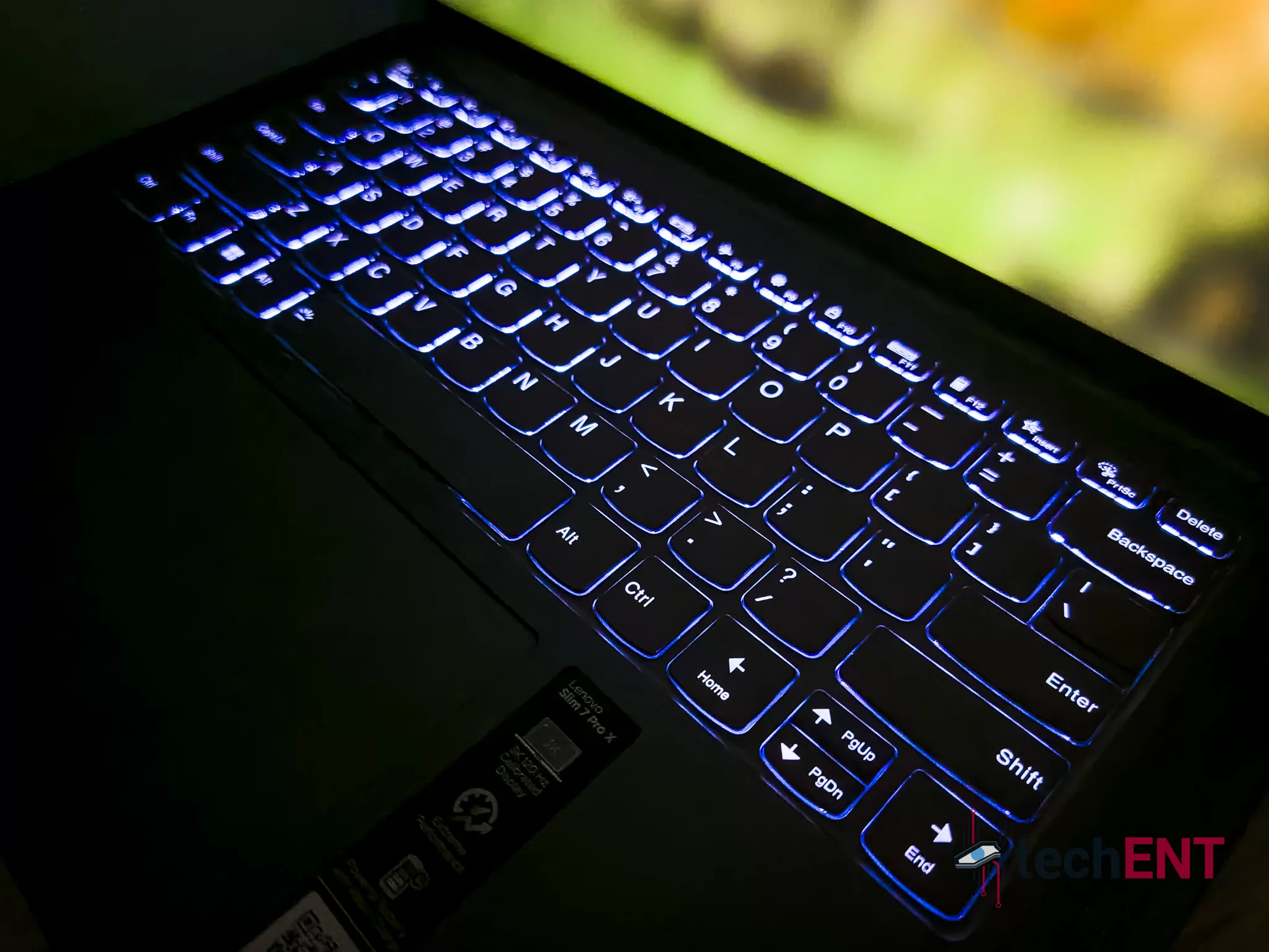 Lenovo Yoga Slim 7 Pro X 21
