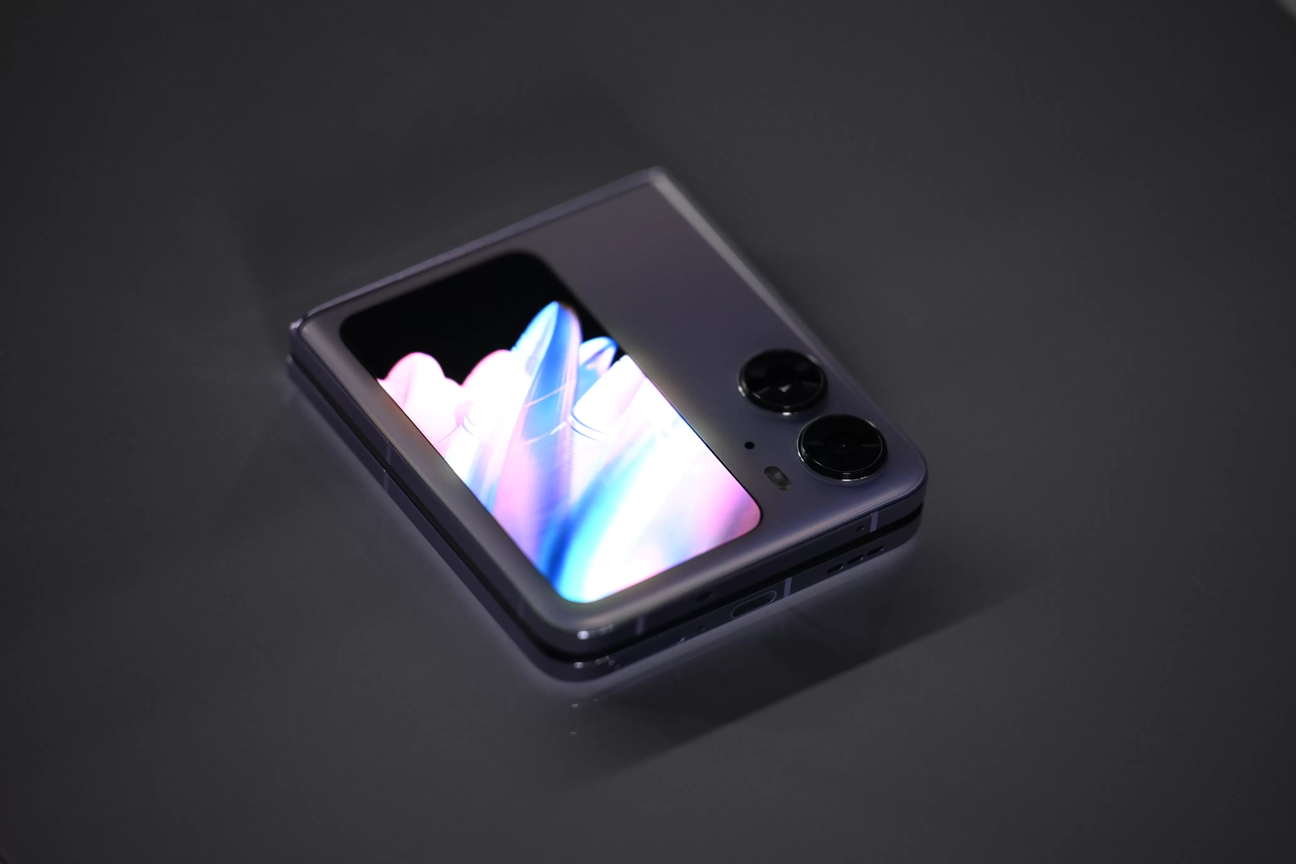 09 OPPO Find N2 Flip Astral Black
