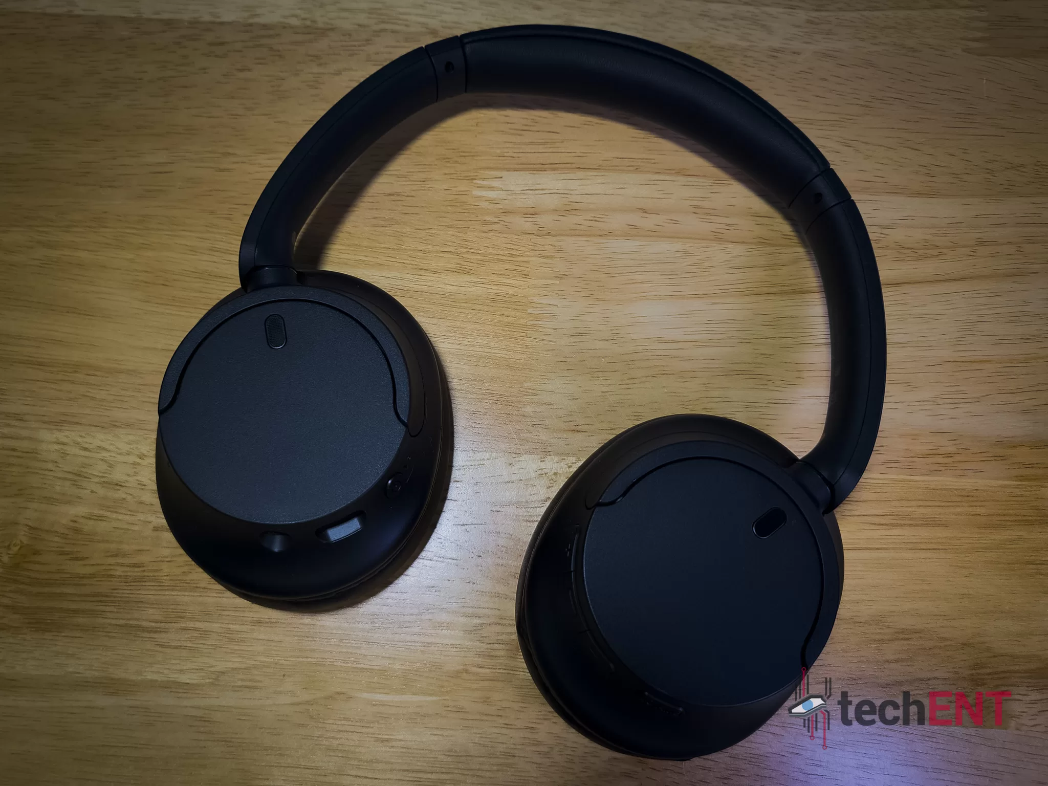 Sony WH CH720N Review 02
