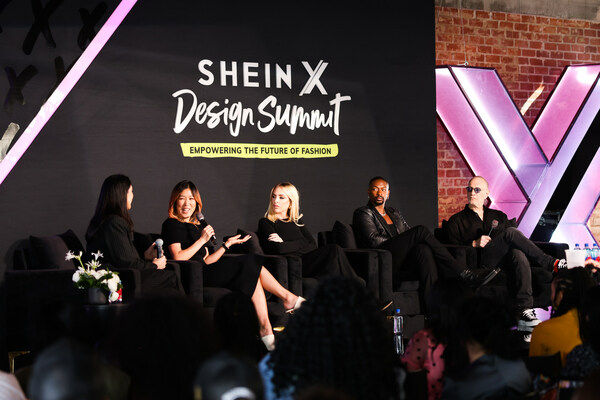 Marisa Runyon, Laura Kim, Maeve Reily, LaQuan Smith, Gary Wassner (Photo Credit: Virisa Yong/BFA.com)