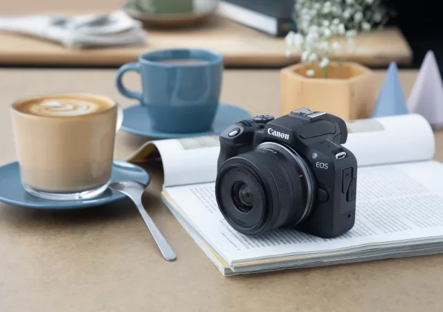 EOS R100 Canon’s smallest, lightest EOS R series camera