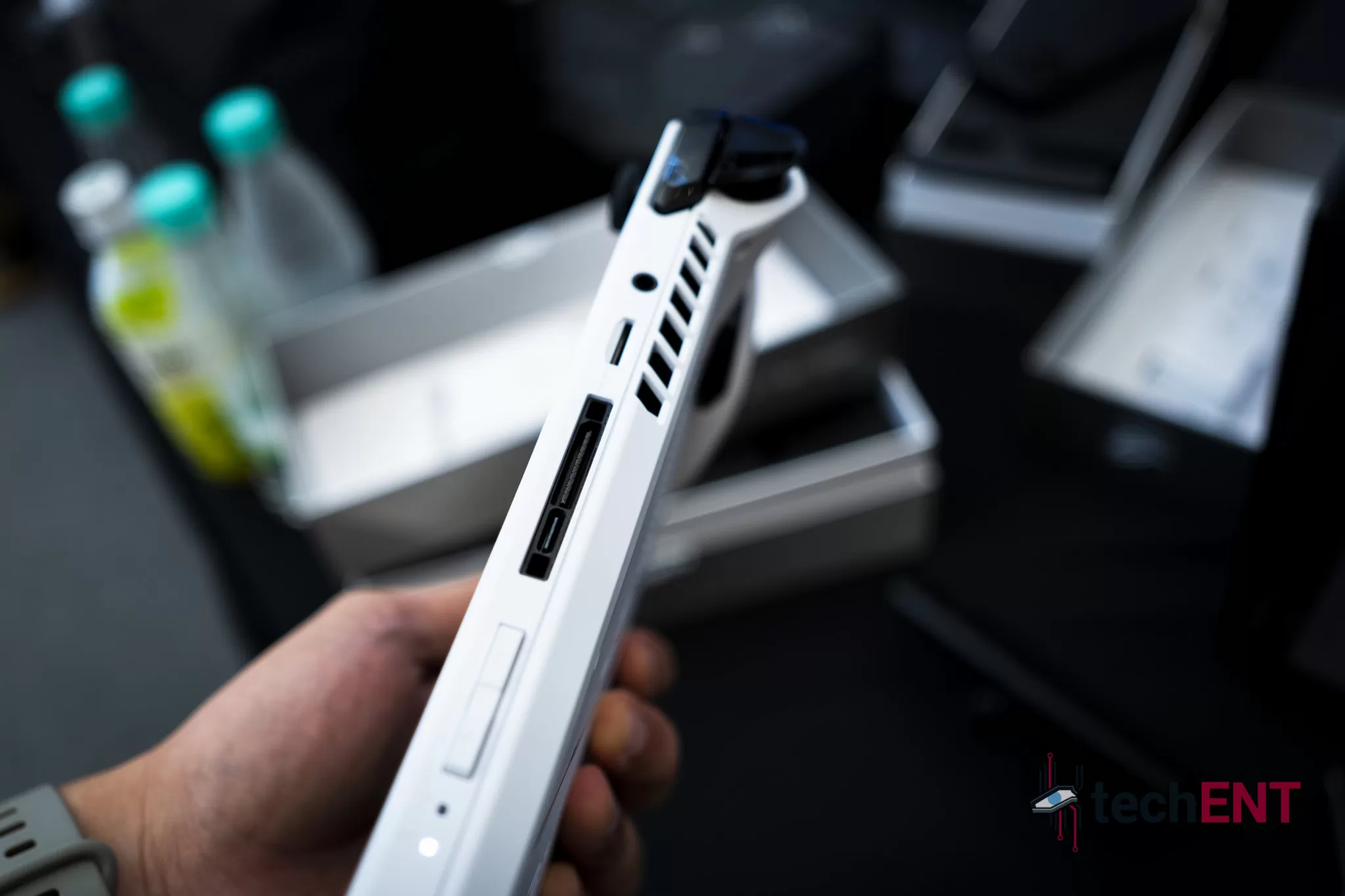 ROG ALLY 07