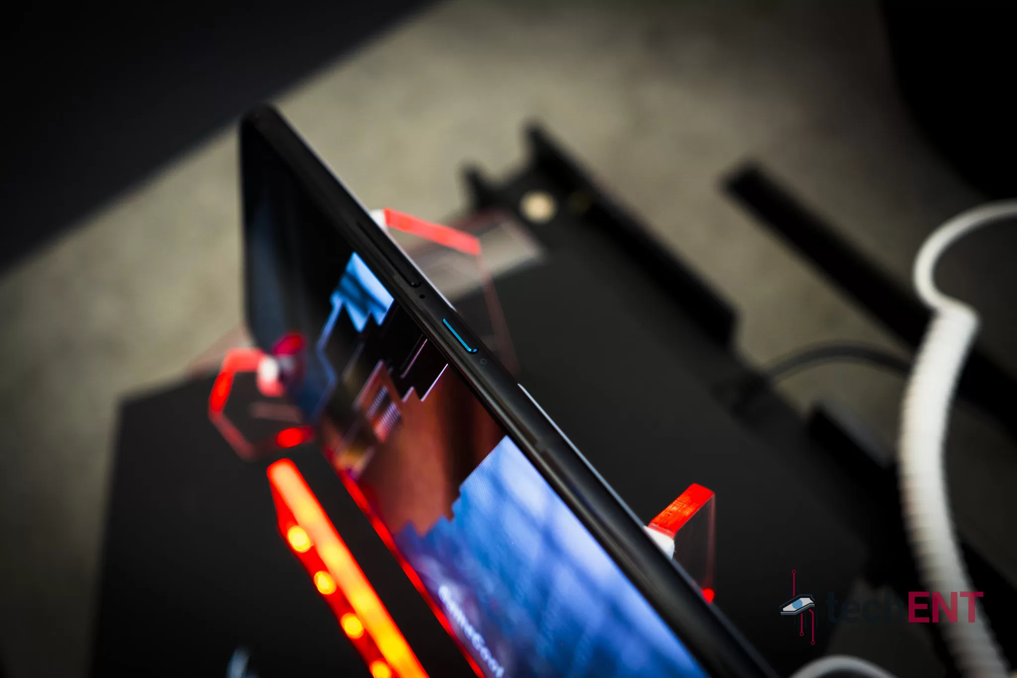 ROG Phone 7 Ultimate 02