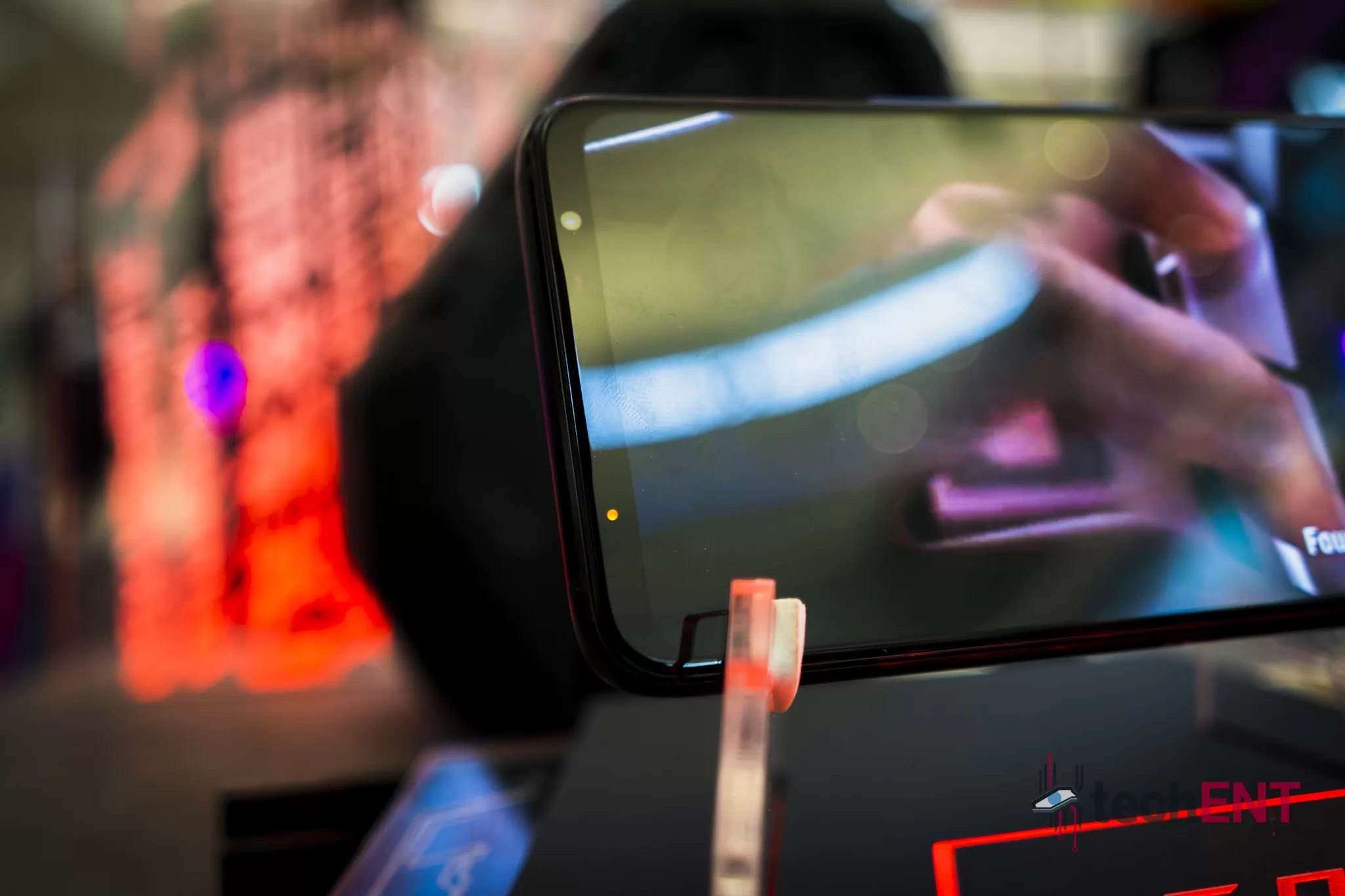 ROG Phone 7 Ultimate 04
