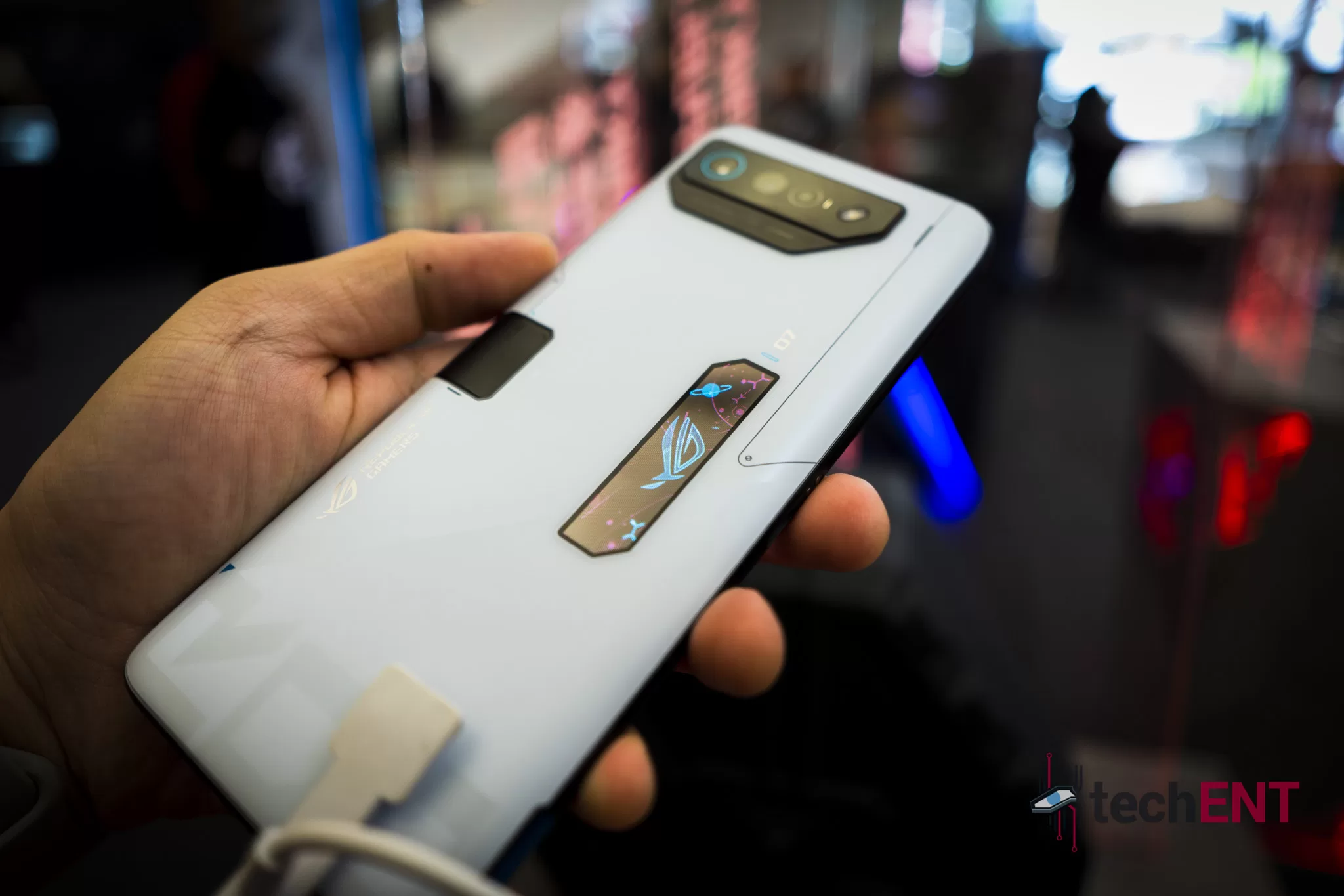 ROG Phone 7 Ultimate 07