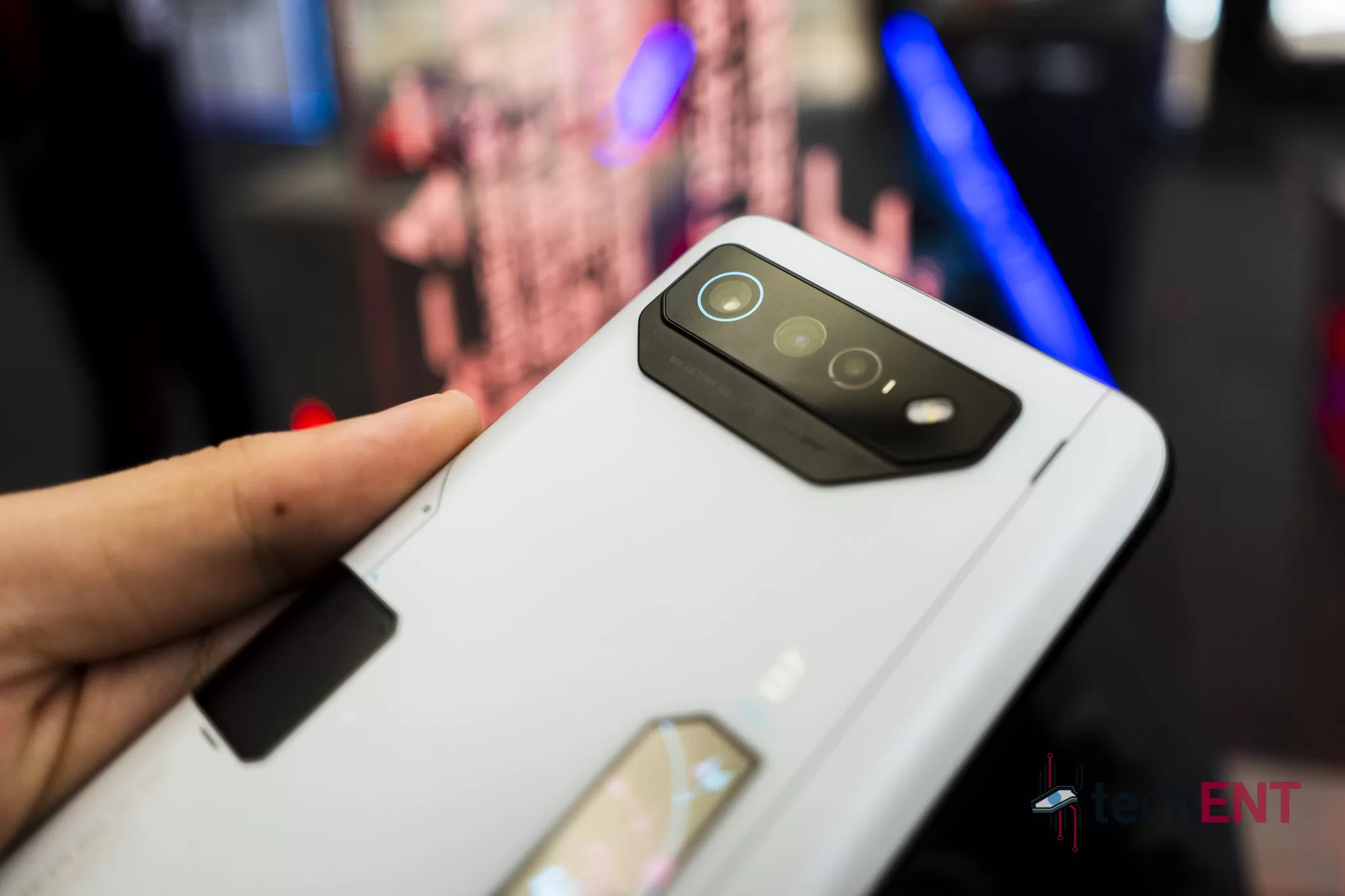 ROG Phone 7 Ultimate 08