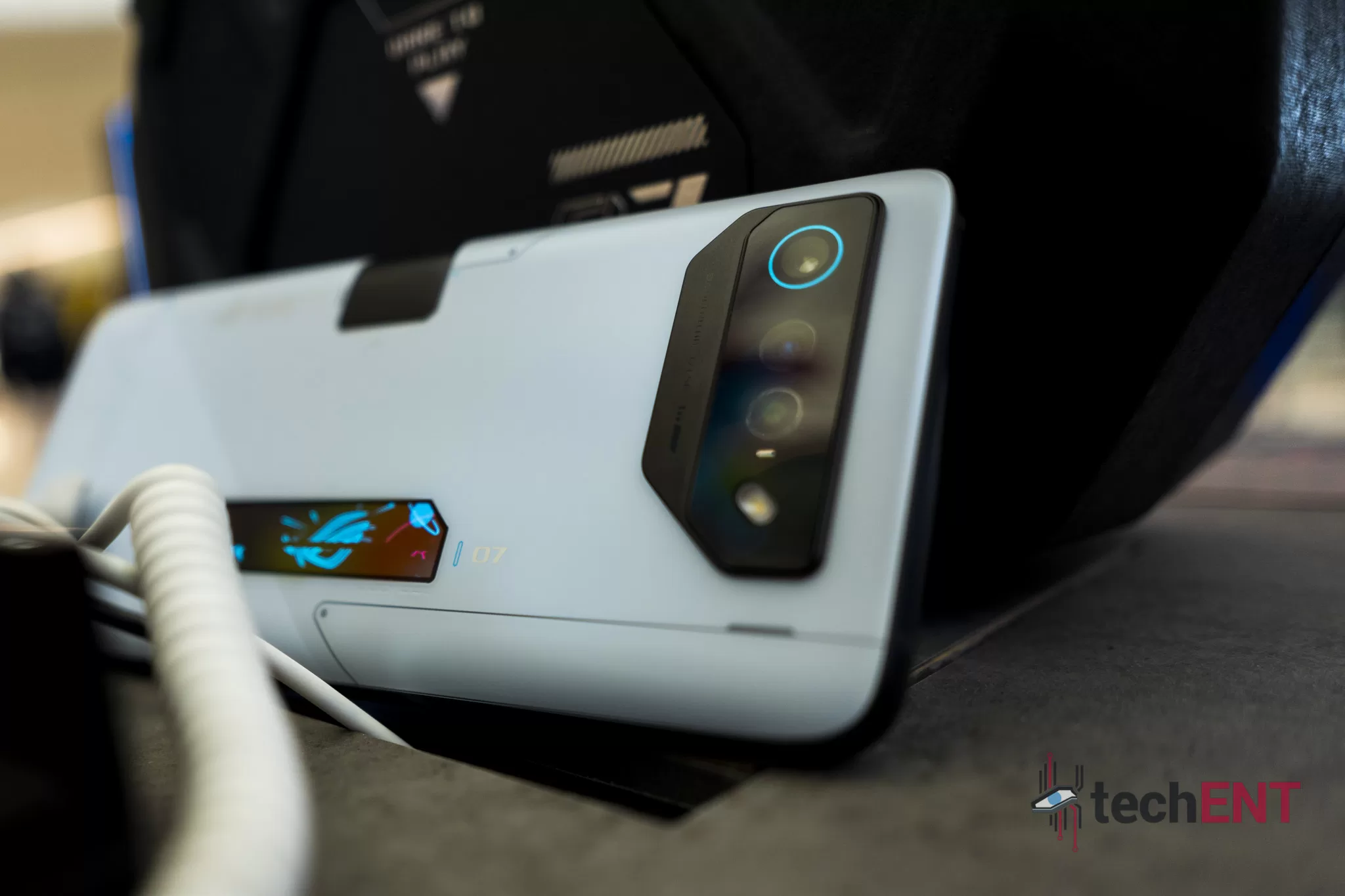 ROG Phone 7 Ultimate 17
