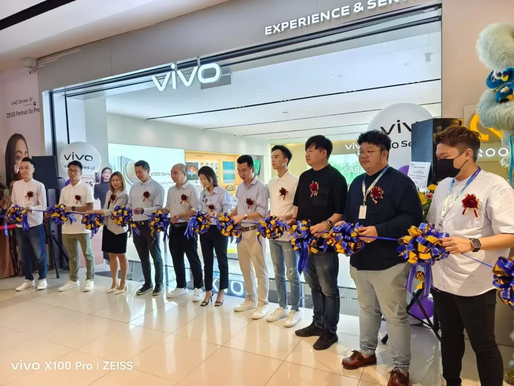 vivo iQOO Ribbon Cutting