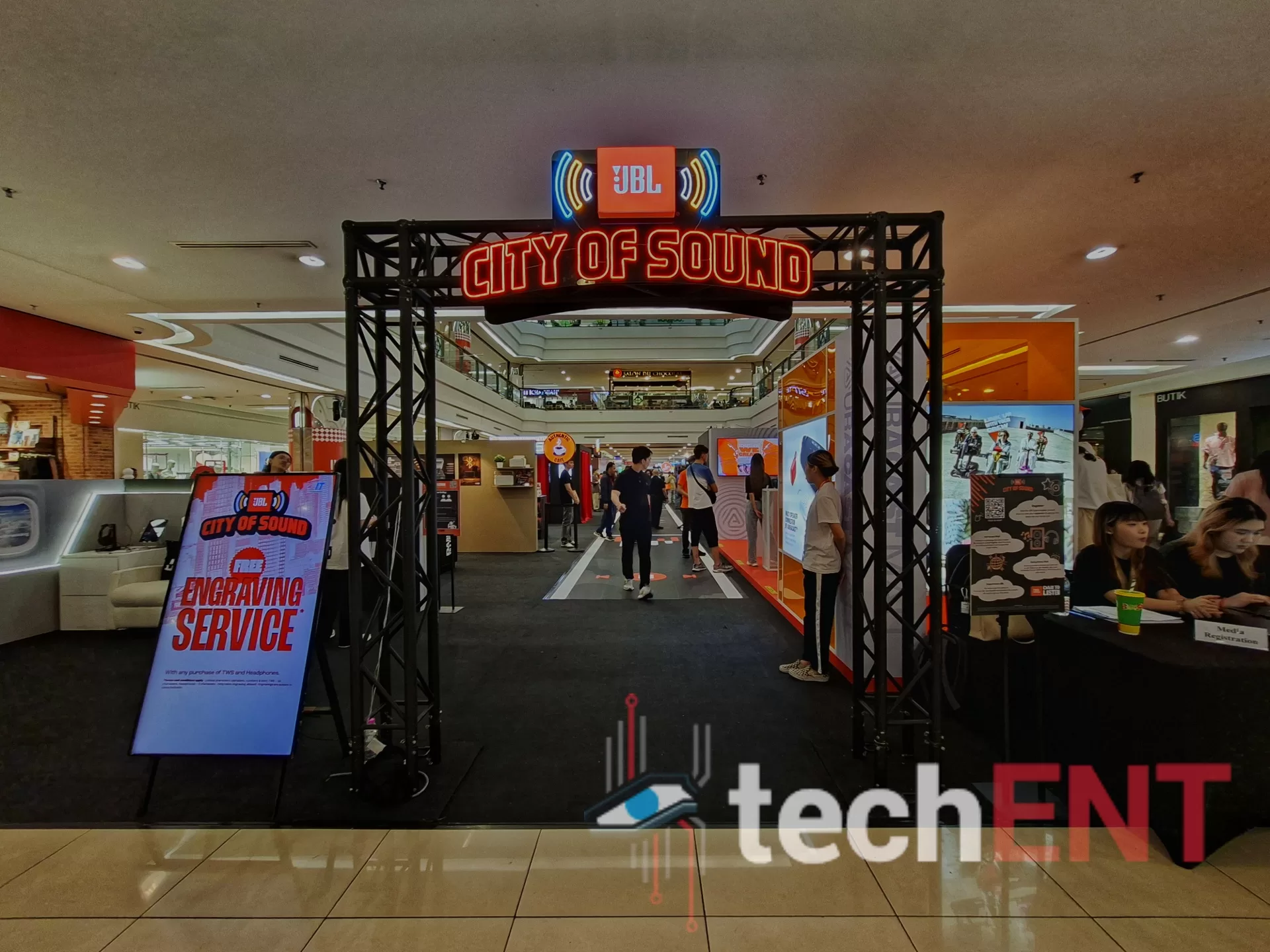 JBL City of Sound Arc at the Roadshow in One Utama JBL City of Sound Arc at the Roadshow in One Utama