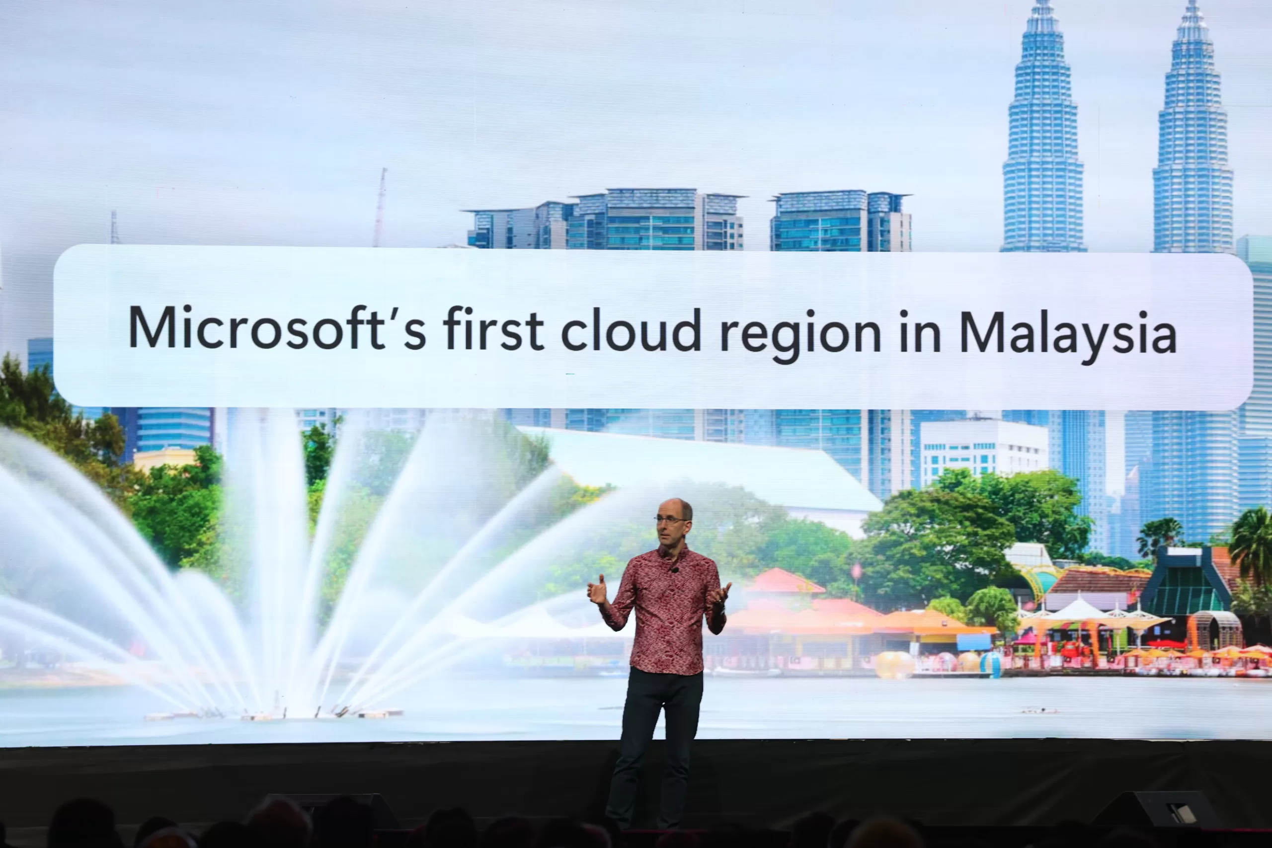 Scott Guthrie, Executive Vice President, Cloud + AI at Microsoft, announcing the new Malaysia Cloud Region and Malaysia West Availability Zone at the AI Tour Scott Guthrie, Executive Vice President, Cloud + AI at Microsoft, announcing the new Malaysia Cloud Region and Malaysia West Availability Zone at the AI Tour