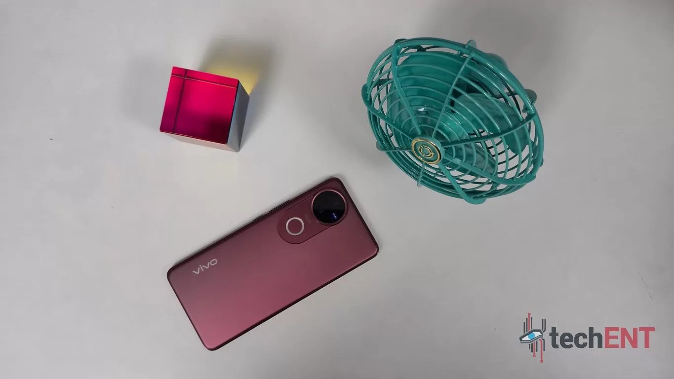 vivo V50 Product Shot 18