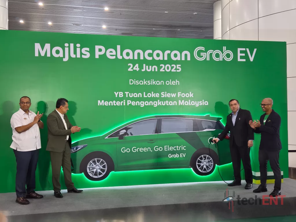 Officiation of the Grab EV launch in KLIA T1 by YB Sri Anthony Loke