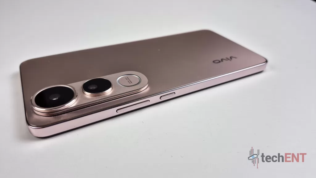 vivo 50 Lite 04