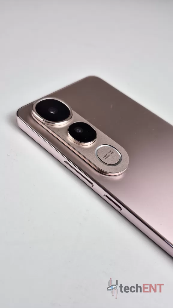 vivo 50 Lite 09