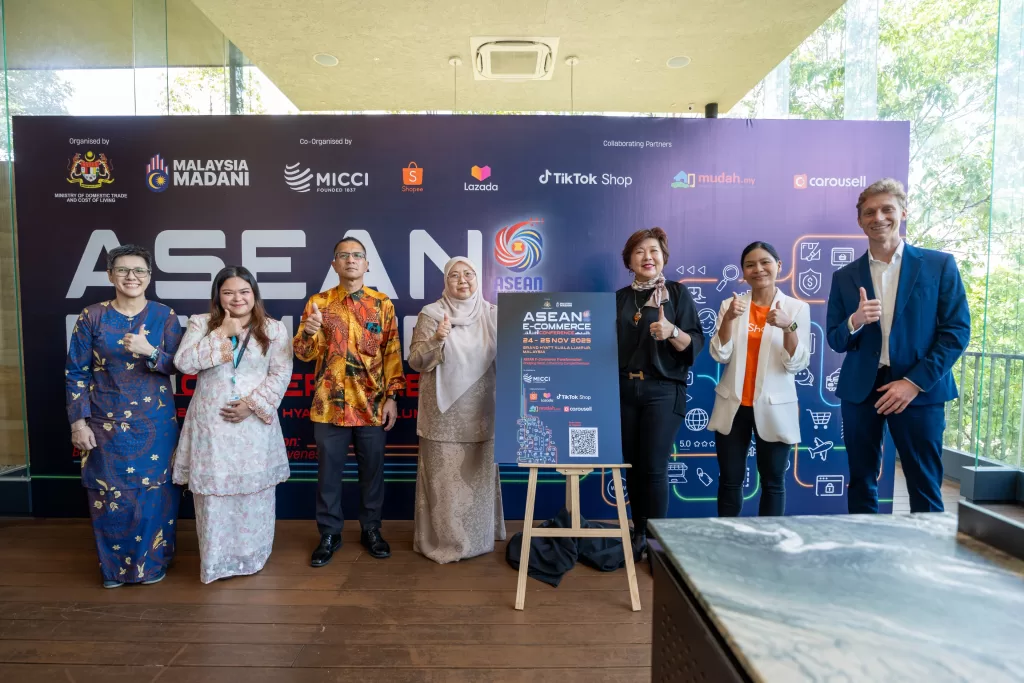 (Group Photo 2) Soft Launch of ASEAN E Commerce Conference 2025