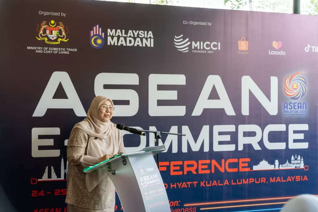 YB Senator Datuk Dr. Hajah Fuziah binti Salleh, Deputy Minister of Domestic Trade and Cost of Living