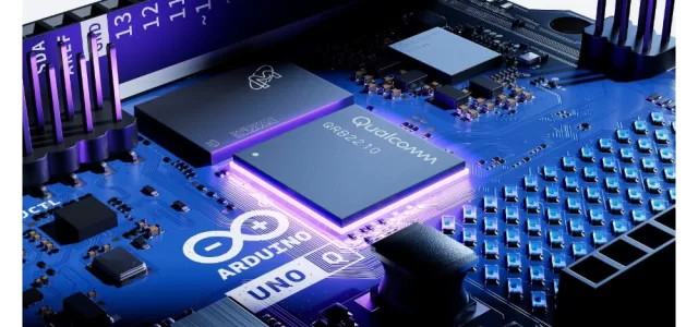 ArduinoUnoQ