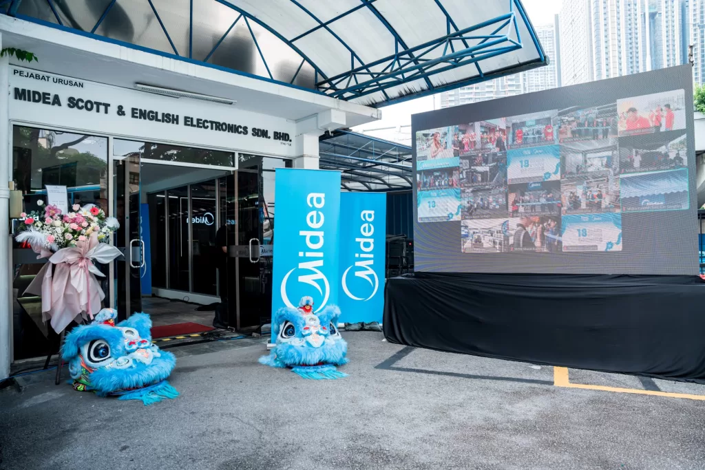 Image 2 Midea Brand Stores Grand Opening