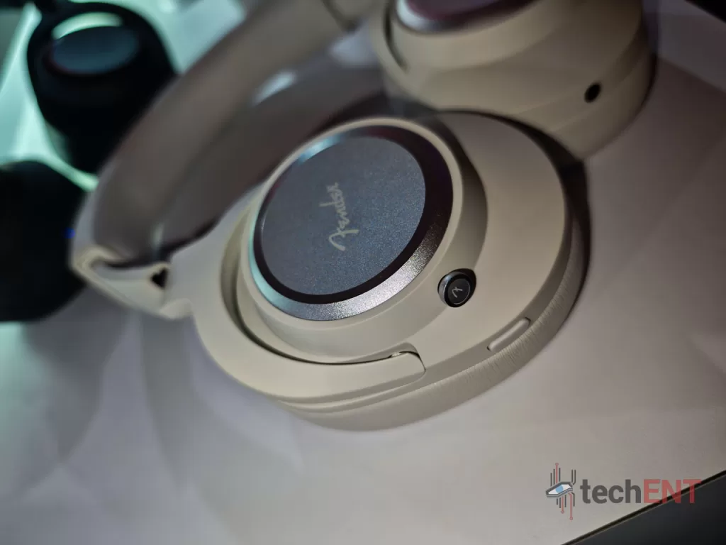 Fender Audio MIX Headphones 16