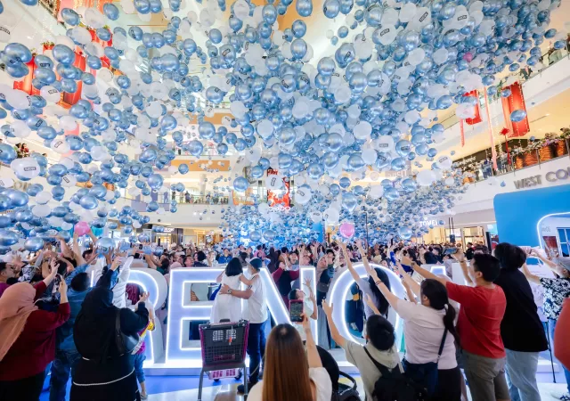 IMG 2 Balloon Drop
