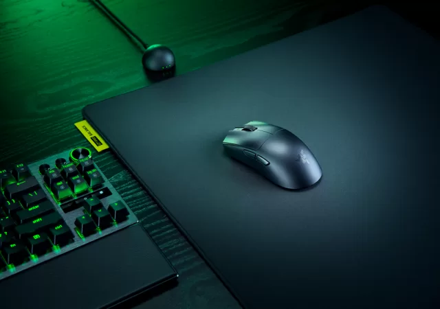 Viper V4 Pro Image 1