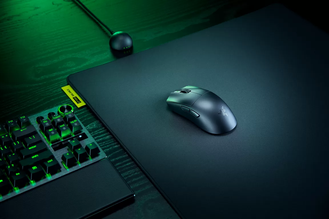 Viper V4 Pro Image 1