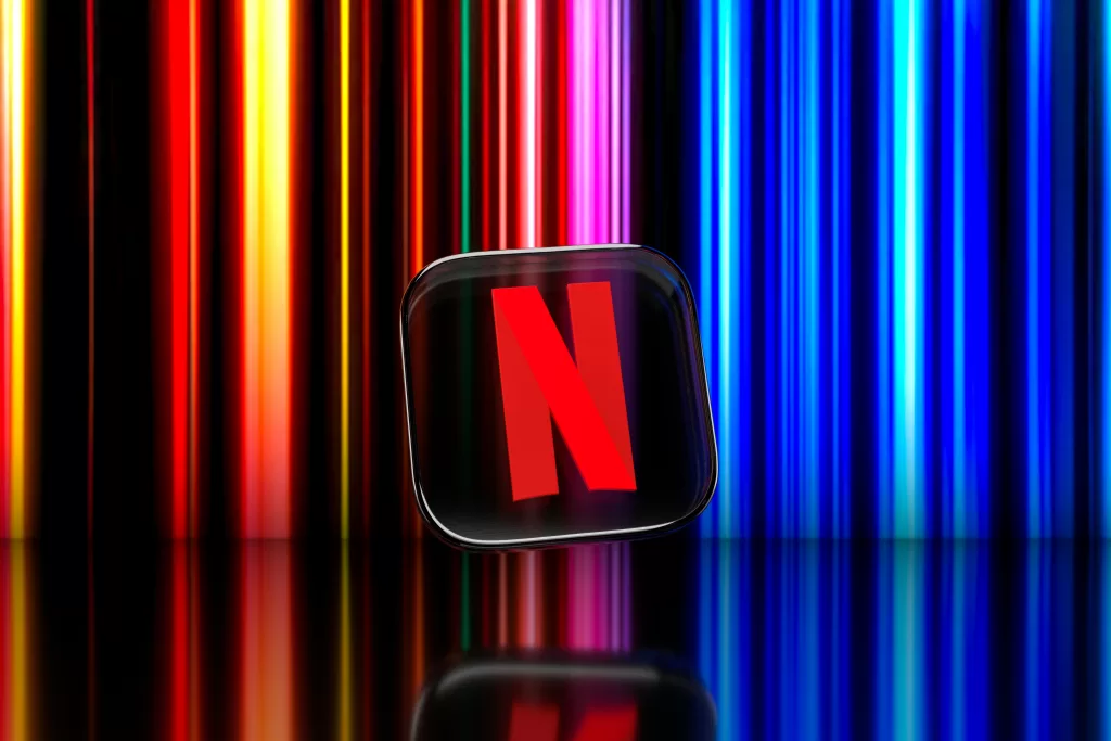 dima solomin sOU09hnONrQ netflix unsplash